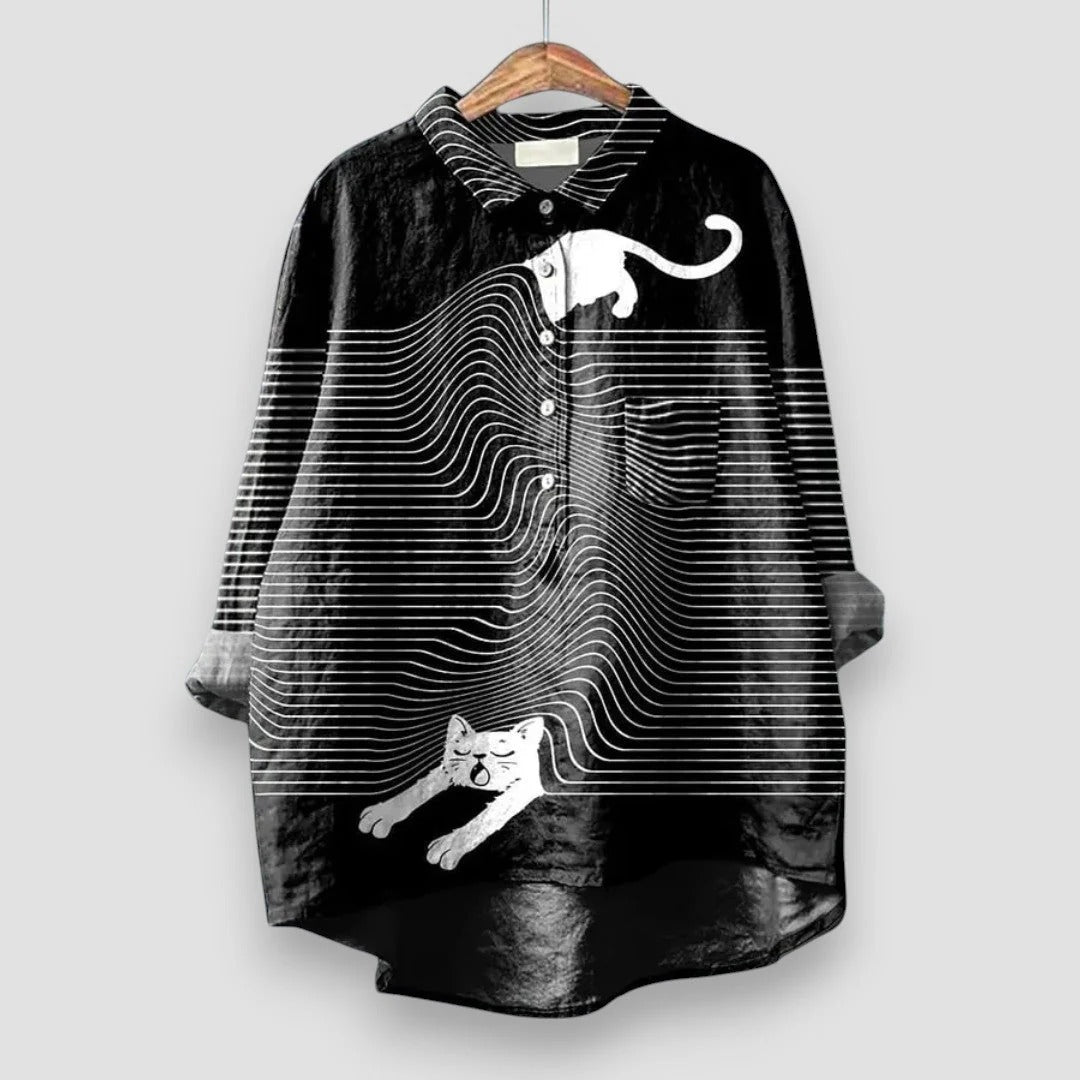 Astrid® | Blusa exclusiva de mujer con estampado de perro